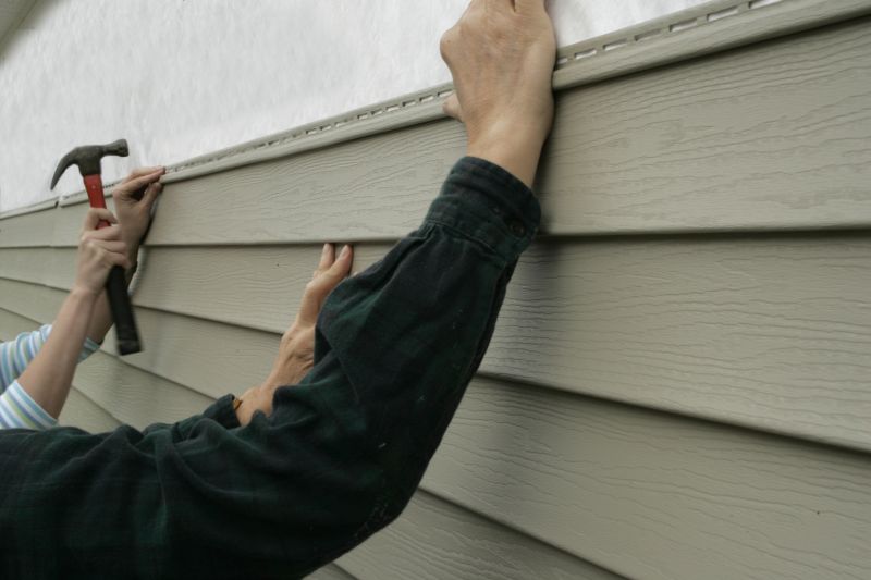 Top Siding Installation Companies in Columbia, TN